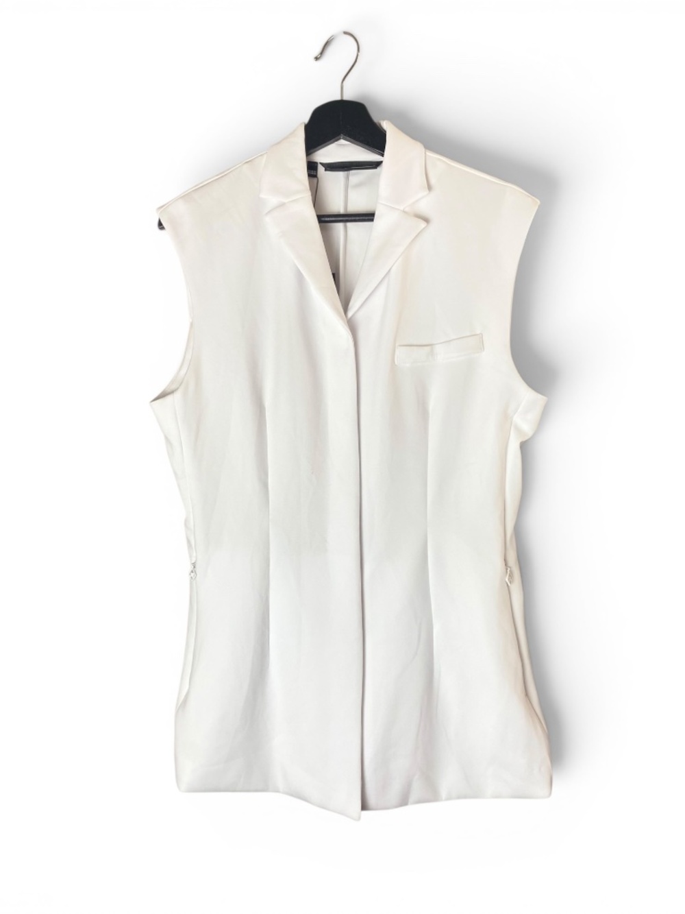 NWT J. Lindeberg Mikaela Golf Vest White SS2024 Sample Size Small AWJS09527